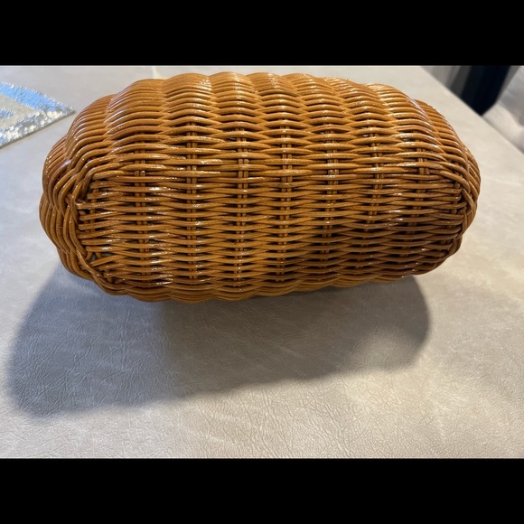🤎🤍Burberry Wicker Bag🤍🤎 - Picture 5 of 13